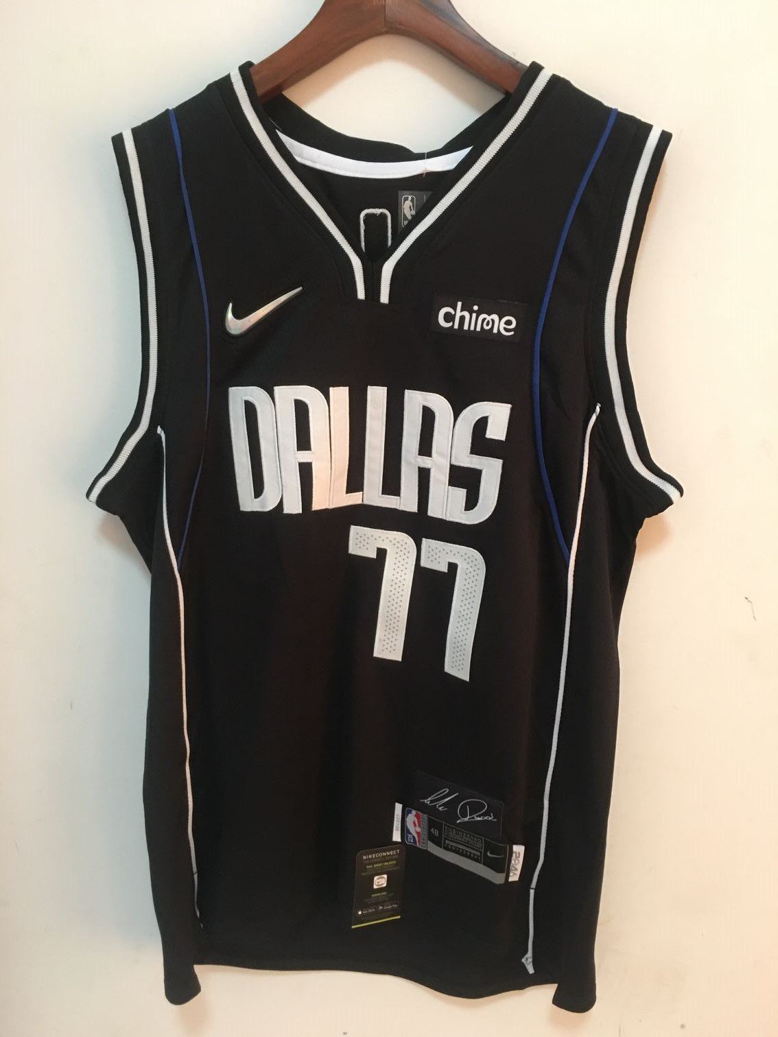 Men Dallas Mavericks #77 Doncic Black MVP Nike Game 22-23 NBA Jersey